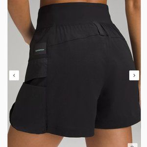 COPY - lululemon WovenAir High-Rise Hiking Short 4" in black